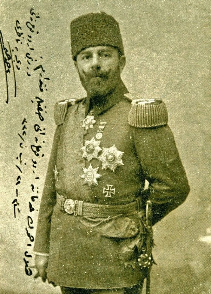 Cemal Paşa nişanlı üniformasıyla, imzalı portre